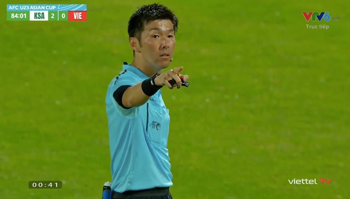 Trọng tài bắt trận bán kết lượt về tại Mỹ Đình là người từng xử ép Việt Nam 2 90 78b1a95e47805dc5809c2766c5a2f6b9