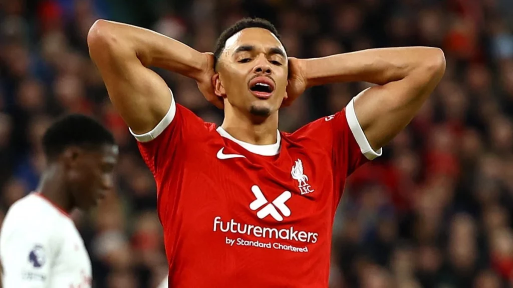 trent alexander arnold is forced to hire private security v0 FqEFzEKZZaDQSRdYpsT4Hk9ixbrs8H6Krl9fmu2gtNY