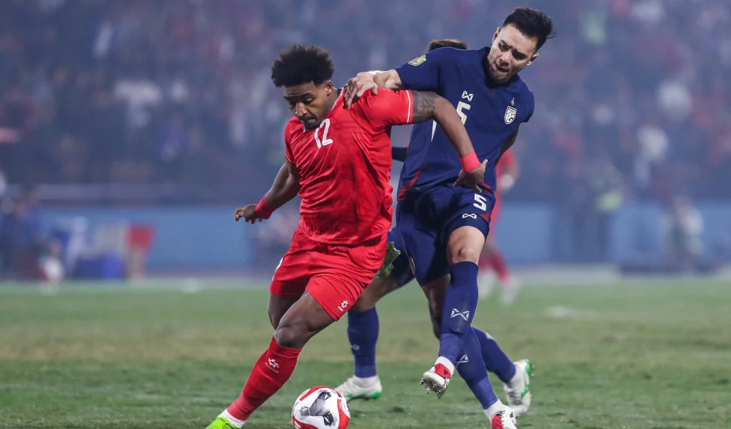 Tiền vệ Thái Lan: ‘Để Xuân Son dạo chơi thế là đủ rồi’ 2 vietnam 5 1735823466570 e1735831302661