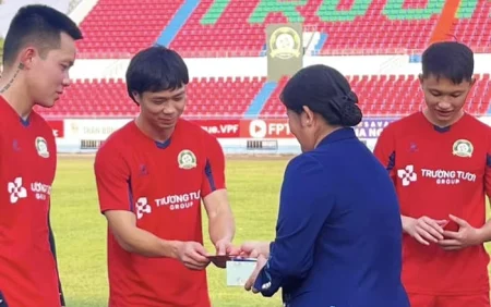 congphuong 17386443893811053107228 10 0 451 706 crop 1738644533333772581790