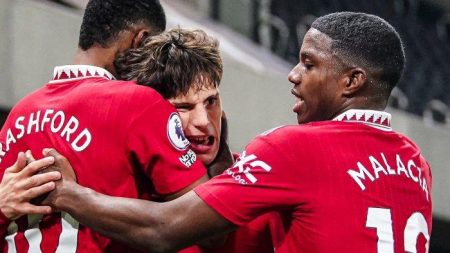 manchester united yakin erik ten hag telah alejandro garnacho