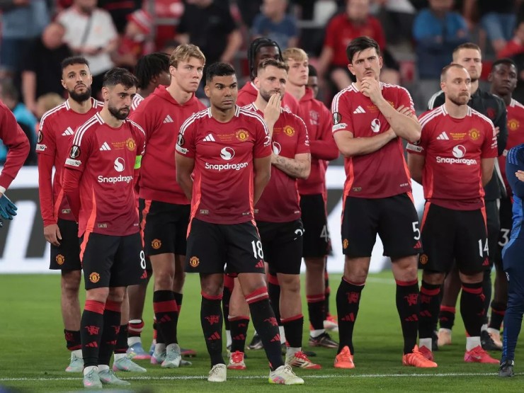 Vé xem M.U đấu các ngôi sao Đông Nam Á ế nặng 2 MU chua het hy vong 0 tottenham hotspur v manchester united uefa europ 1748080695 391 width740height555