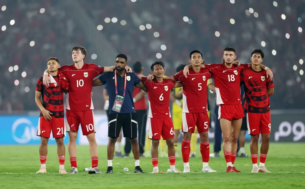 Châu Á còn 3,5 suất tham dự World Cup 2026 3 2025 06 05T160232Z 201105825 UP1EL6518K6ZK RTRMADP 3 SOCCER WORLDCUP IDN CHN REPORT e1749171363187