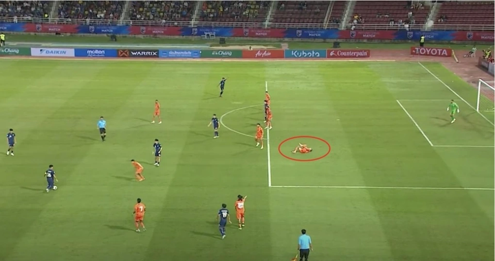 Thái Lan gây tranh cãi với chiến thắng thiếu fair-play trước Ấn Độ 2 thai lan gay tranh cai khi gianh chien thang thieu fair play 1749086830696