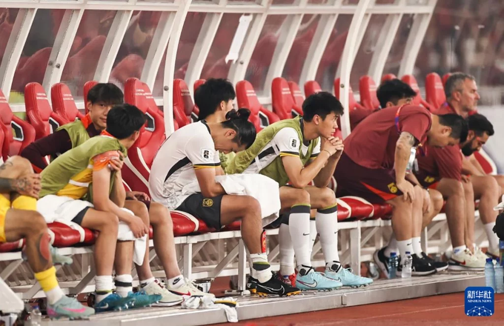 CĐV Trung Quốc đòi giải thể ĐTQG sau trận thua Indonesia 2 that 1749175027 8042 1749175459