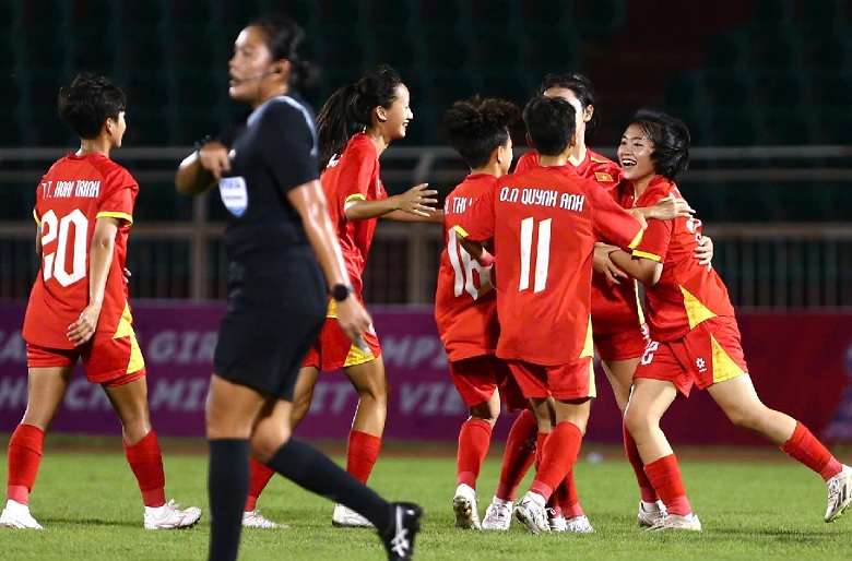 Vùi dập Indonesia, U19 Việt Nam vào chung kết Đông Nam Á 2 viet nam thang dam indonesia tao chung ket trong mo voi thai lan o u19 nu dong nam a 255294