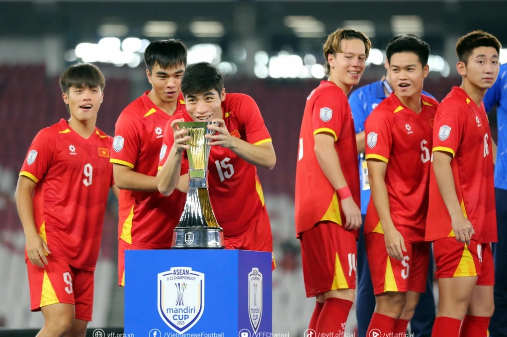 4 cái tên đầu tiên được triệu tập dự Vòng loại U23 châu Á 2 u23vn7 cropped 1753918263893