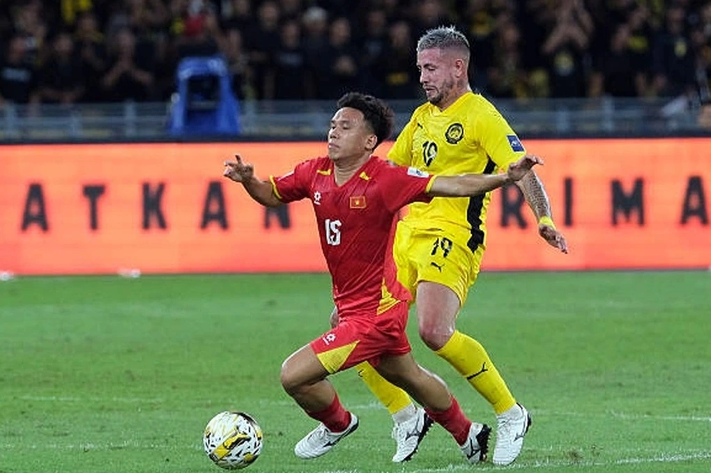 Nguy cơ sụp đổ của nền bóng đá Malaysia sau án phạt của FIFA 3 bao malaysia noi thang ve nguy co nen bong da sup do vi an phat cua fifa 1759726209231