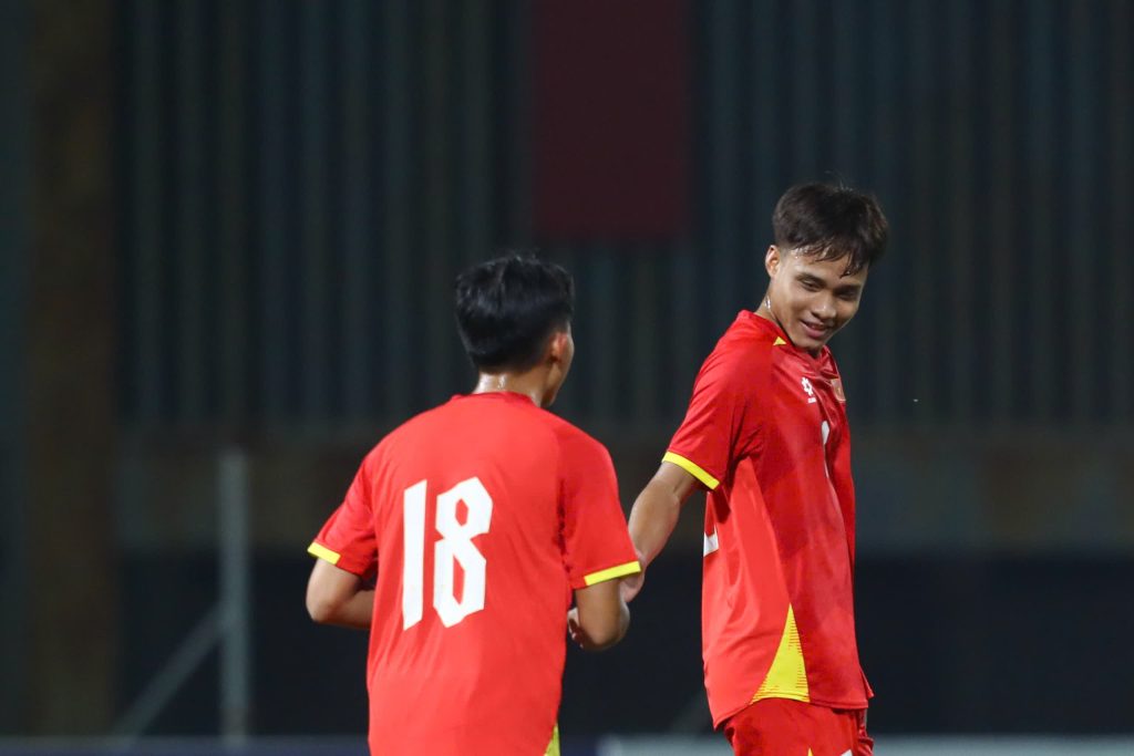 z7258525407192 5102e85b6c14b2a396e18989d10973c5 1763992320 479 width2560height1707