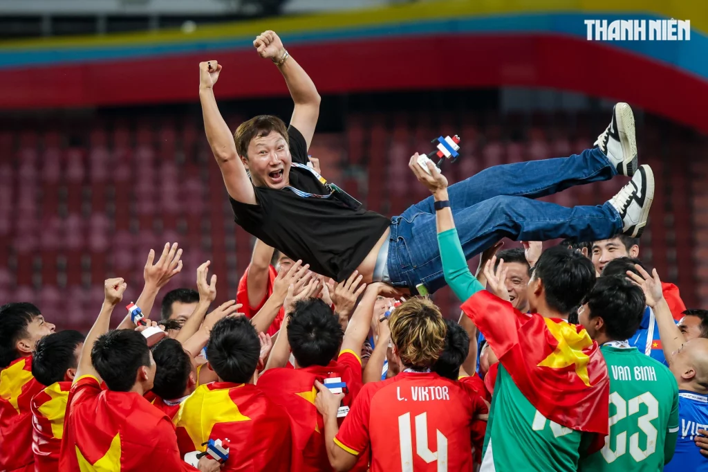 edit photo gshllmyqlg 1766107165