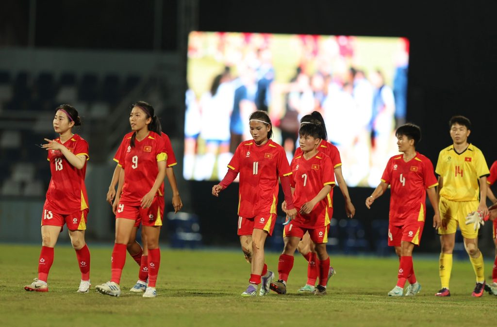 Bị chủ nhà Thái Lan đối xử bất công, ĐT nữ Việt Nam kêu cứu sau trận thua Philippines 1 image 27