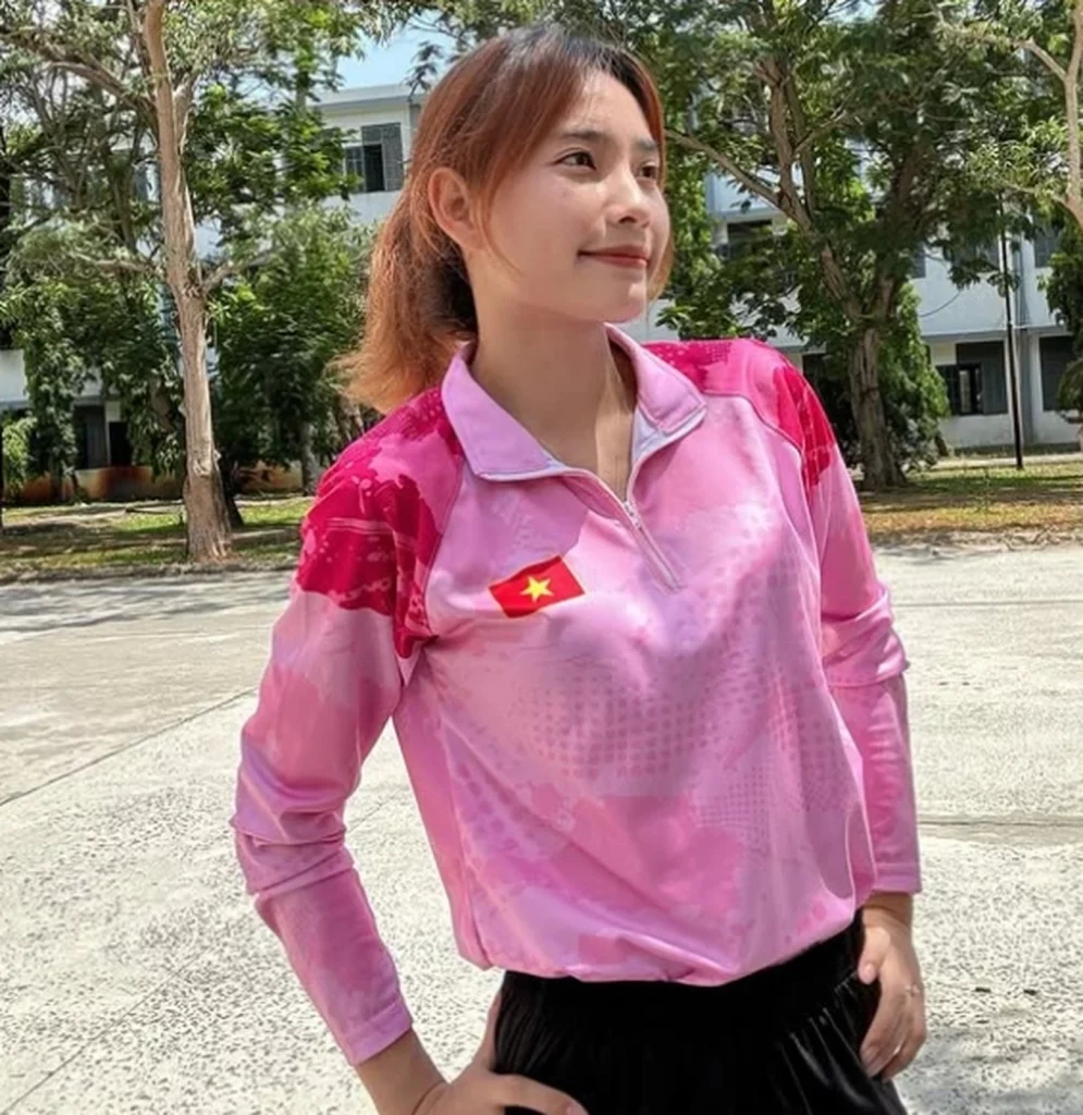 Báo Thái Lan phát sốt vì vẻ đẹp của "nữ thần điền kinh" Việt Nam 5 kl1 edited 1765606514357