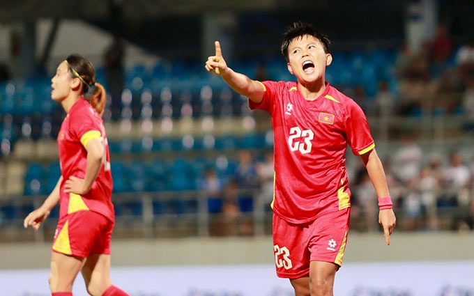 Cựu trọng tài World Cup khẳng định Việt Nam không việt vị 3 trong tai 1 e1765986625948