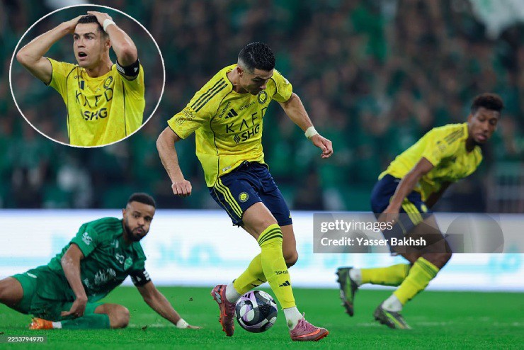 Ronaldo vấp bóng "tấu hài" đầu năm 2026, Al Nassr thua đau 2 Ronaldo vap bong gettyimages 2253794970 1024x1024 1 1767388296 274 width740height494
