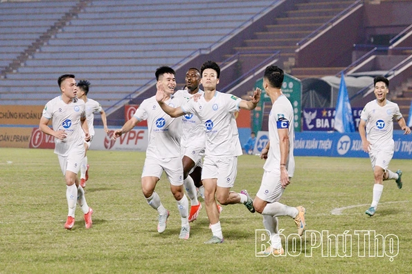 1 CLB Việt Nam phạt tiền cầu thủ tăng cân sau kì nghỉ Tết 2 187d5214823t11000l1 187d5214819t1104