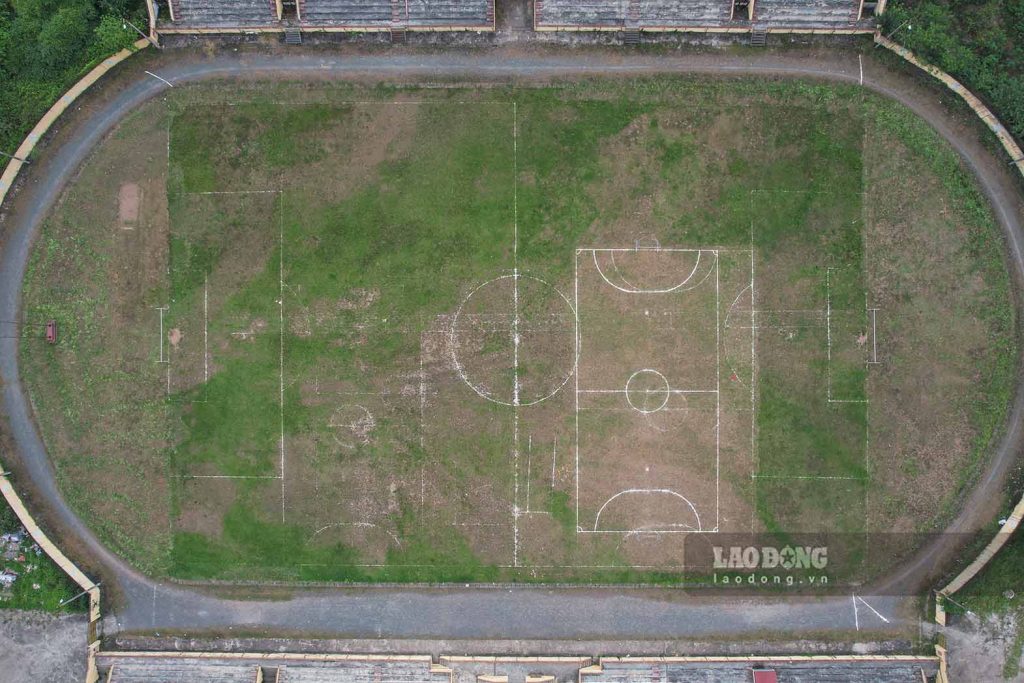 Hà Nội chi hơn 234 tỷ cải tạo sân vận động bị bỏ hoang nhiều năm 2 San Van Dong Phuc Th 01