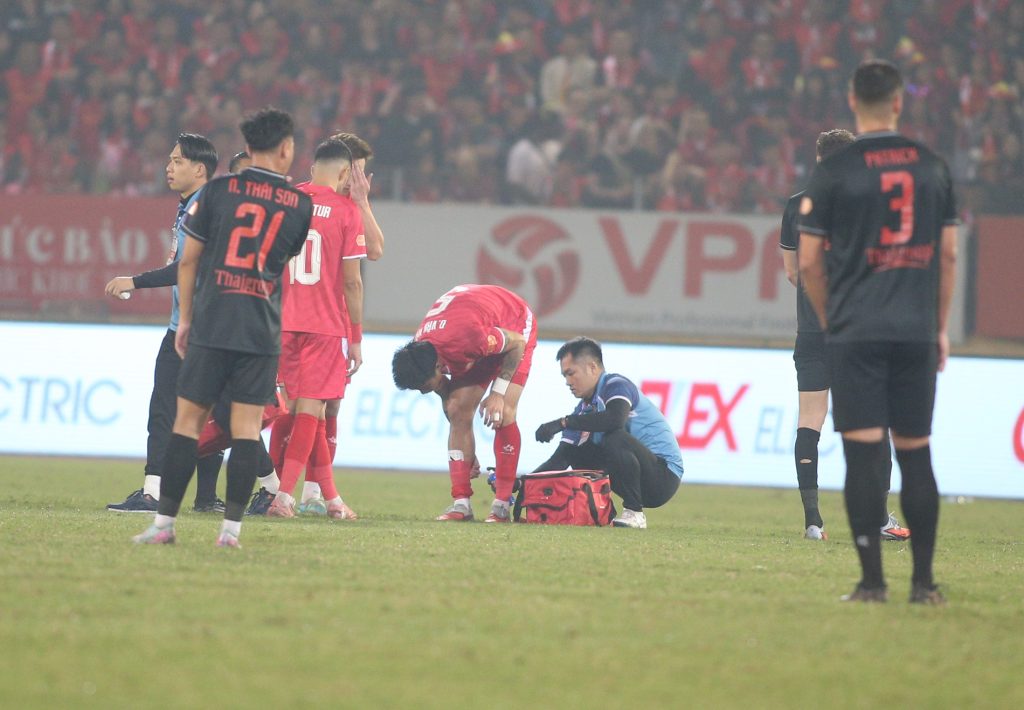 Văn Hậu và Thái Sơn báo tin không vui cho ĐT Việt Nam 1 van hau 1 3498