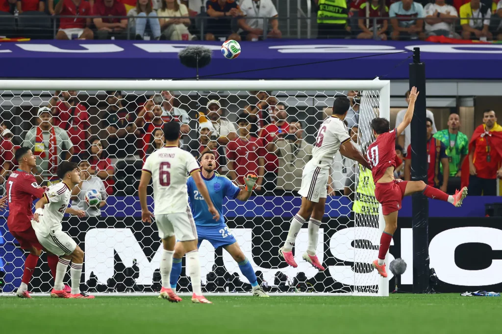 2 ngôi sao Man City cãi nhau nảy lửa ở trận thua của Bồ Đào Nha 1 bernardo silva portugal heads bar 1093651221 9d9711