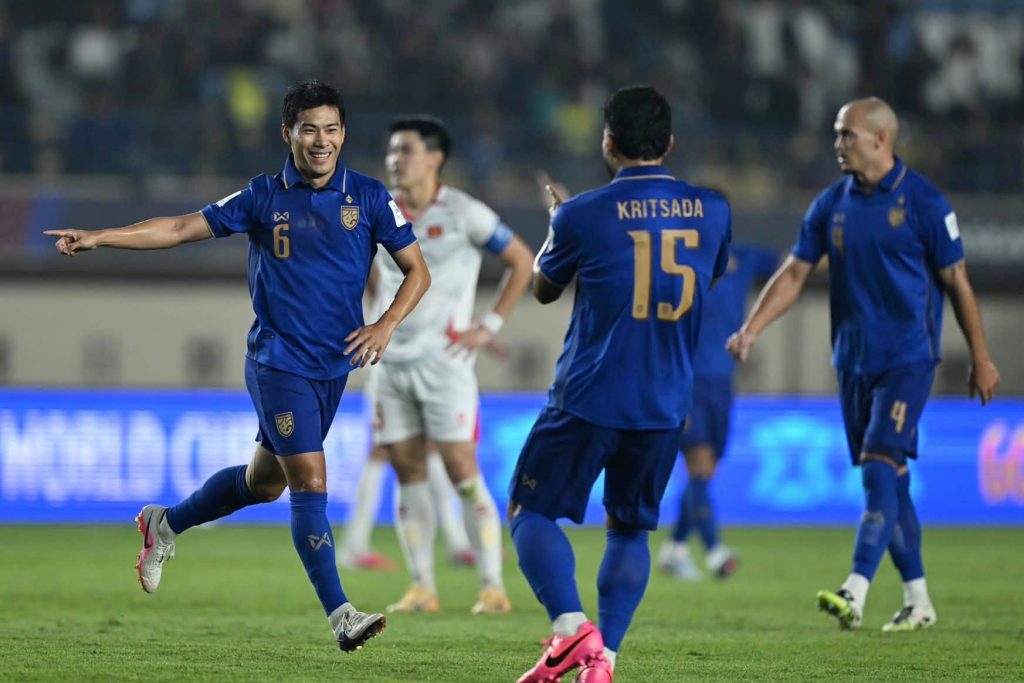 2 ngôi sao ĐT Việt Nam bị FIFA kiểm tra doping sau trận thua Thái Lan 2 lan dau cua dinh bac